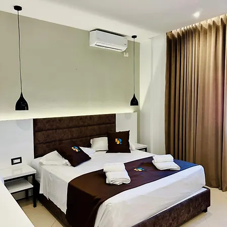 Relax Apts Saranda Exterior photo