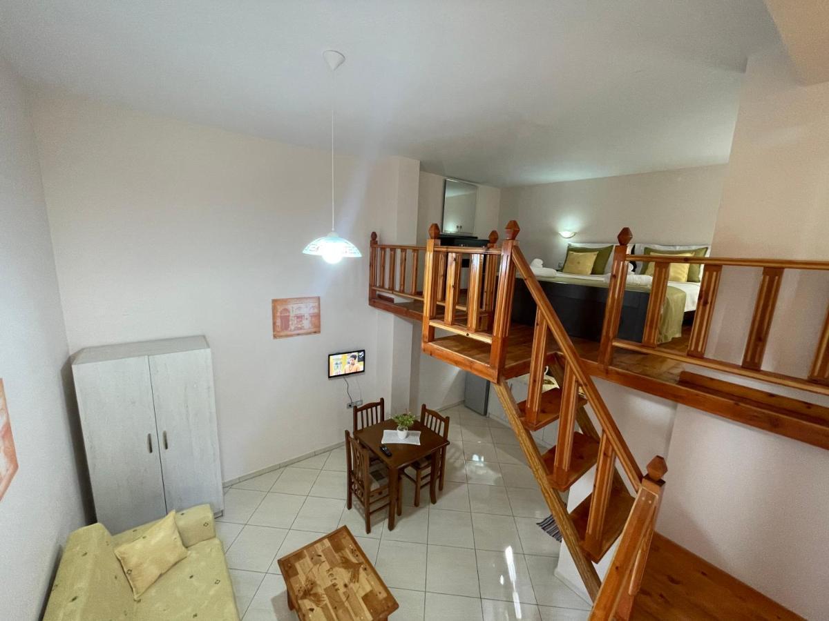 Апартаменти Relax Apts *