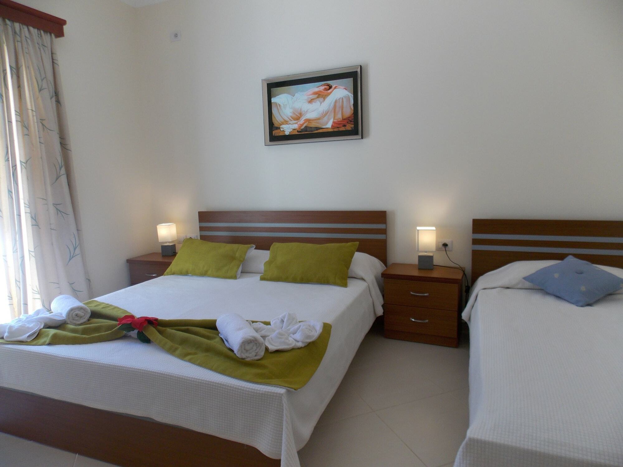 Relax Apts Апартаменти